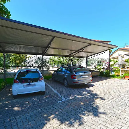 With A - C In Porec-istrien 44265 Apartment