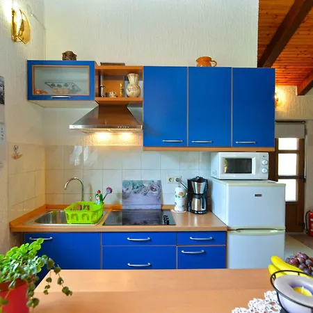 With A - C In Porec-istrien 44265 Apartment